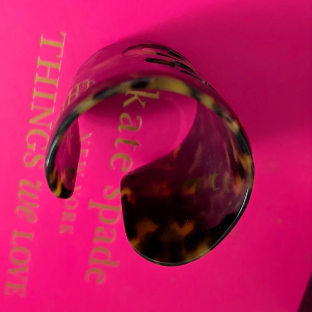 Tory Burch resin tortoise-shell cuff bracelet
